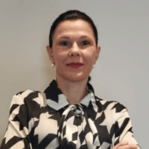 Dra. Karin Vieira